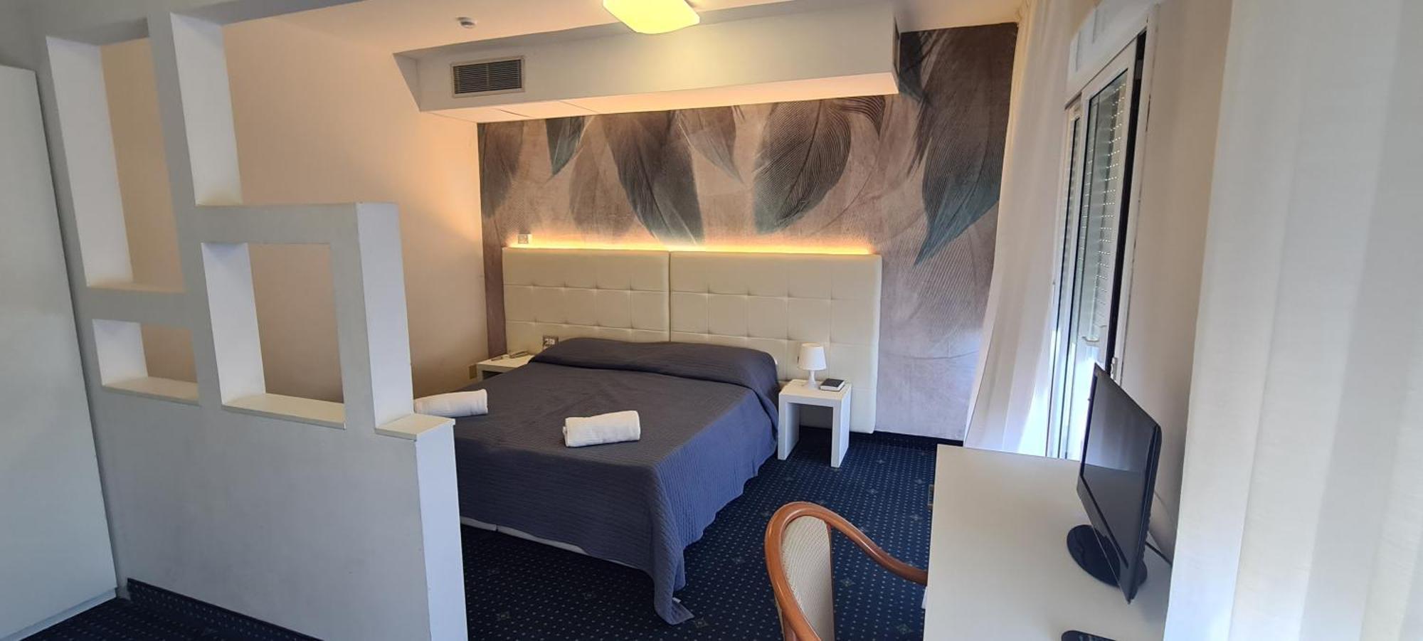 Hotel Eros Lignano Sabbiadoro Kültér fotó